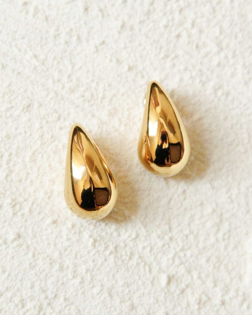 Tear Drop Gold Earrings – Elegant Women’s Jewelry for Everyday & Special Occasions