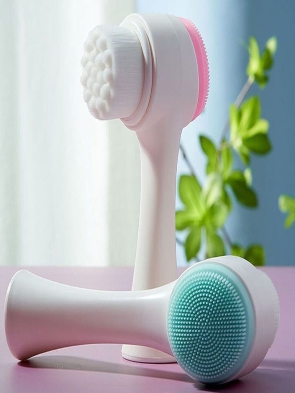 Face Brush – Gentle Facial Cleansing & Exfoliating Tool (Random Colour)