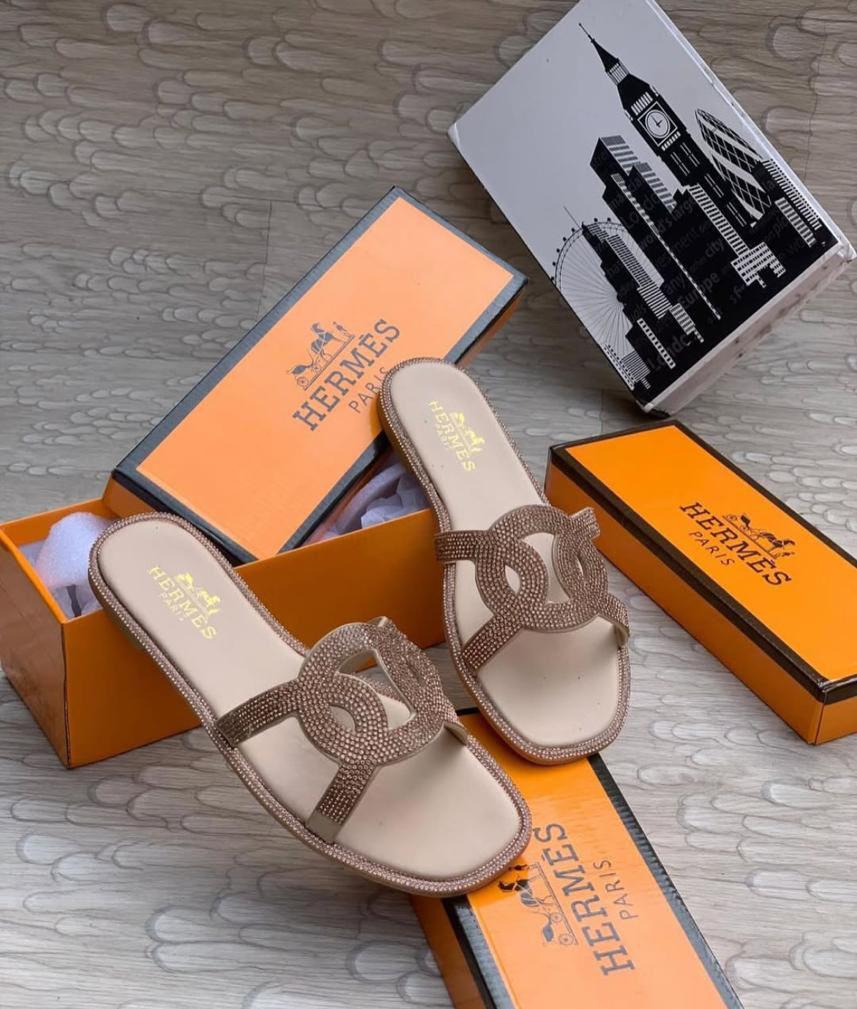 Hermes Slippers – Luxury Designer Slip-On Footwear for Women - Image 2